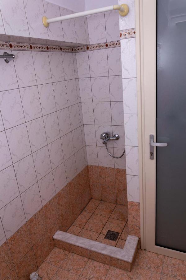 Vista Del Mare 1 Apartment Неа Рода Екстериор снимка